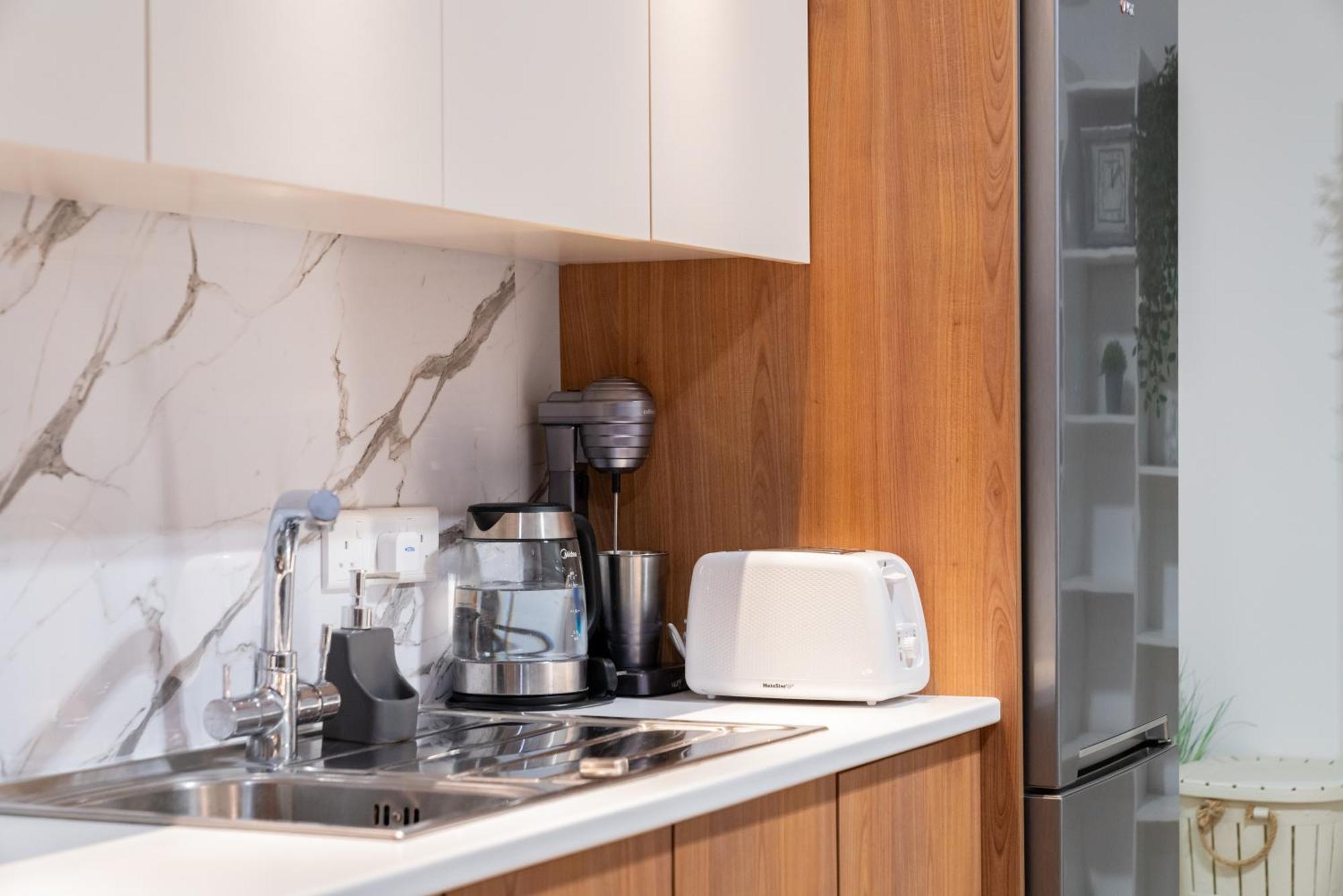 Earth Apartment Larnaca Ngoại thất bức ảnh