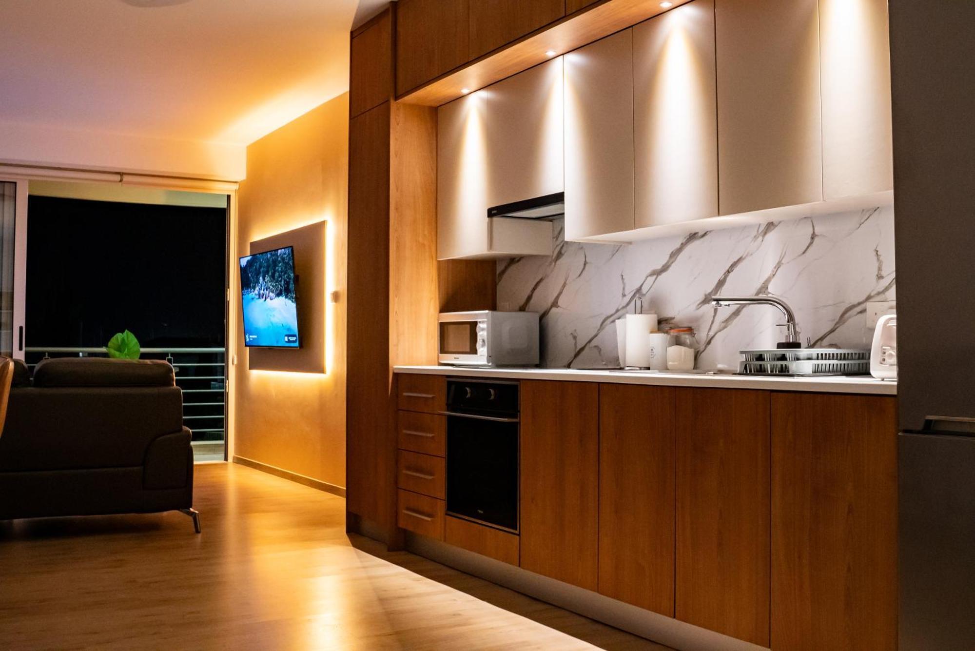 Earth Apartment Larnaca Ngoại thất bức ảnh